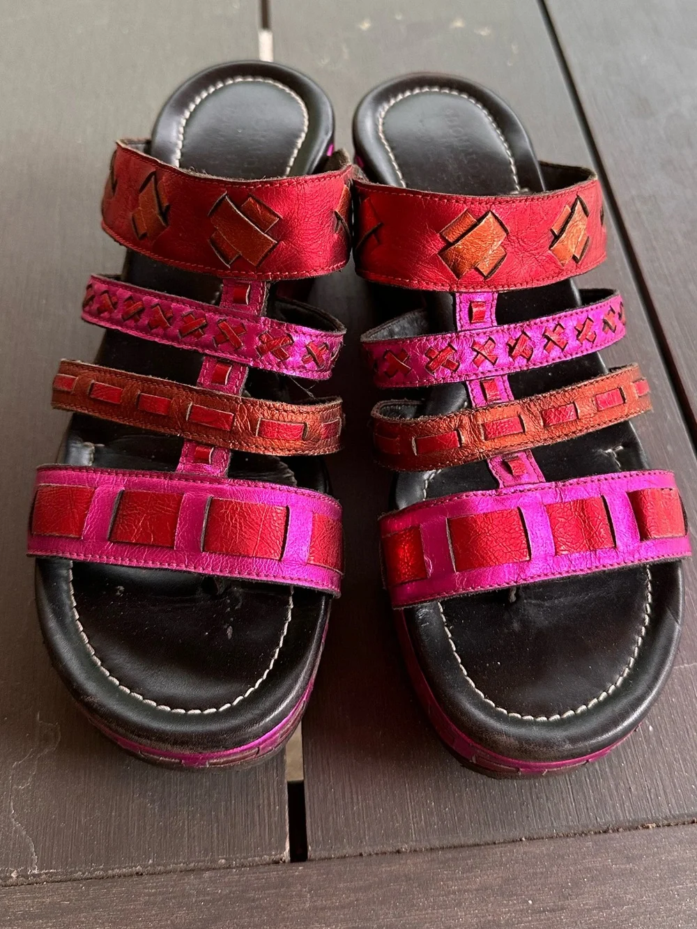 Donald J Pliner Made in Italy Pink & Red Platform Sandals - Picture 2 of 11